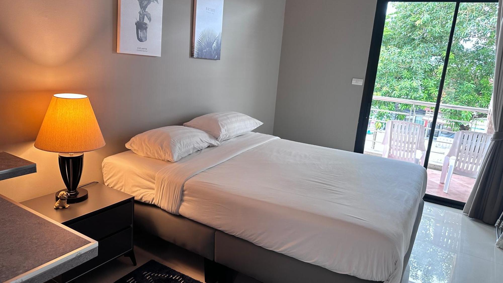 Green Residence Hotel Bang Rak Beach  Exterior foto