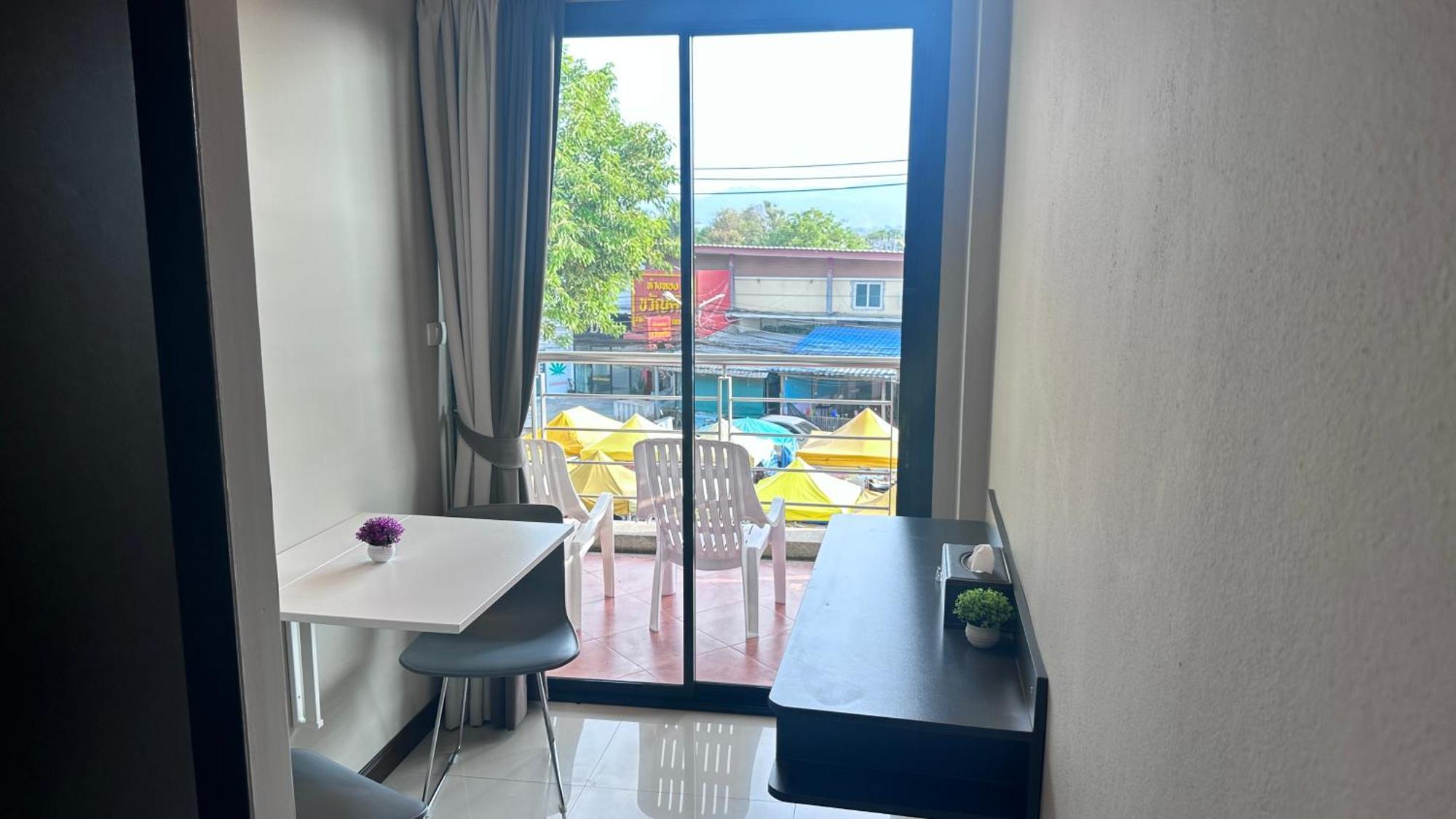 Green Residence Hotel Bang Rak Beach  Exterior foto